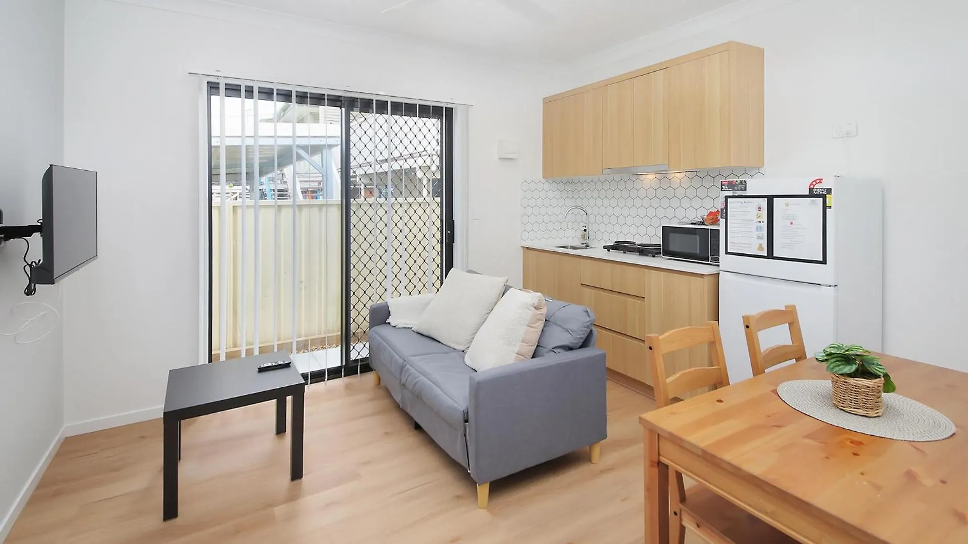 Homestay Modern New-Build Tranquil Home Studio Australia